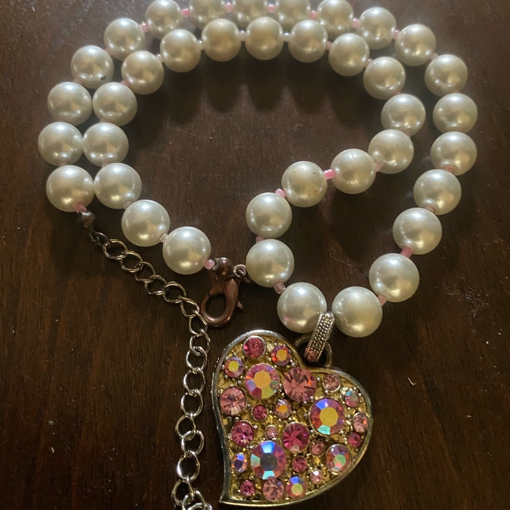 Pearl necklace with gem encrusted heart